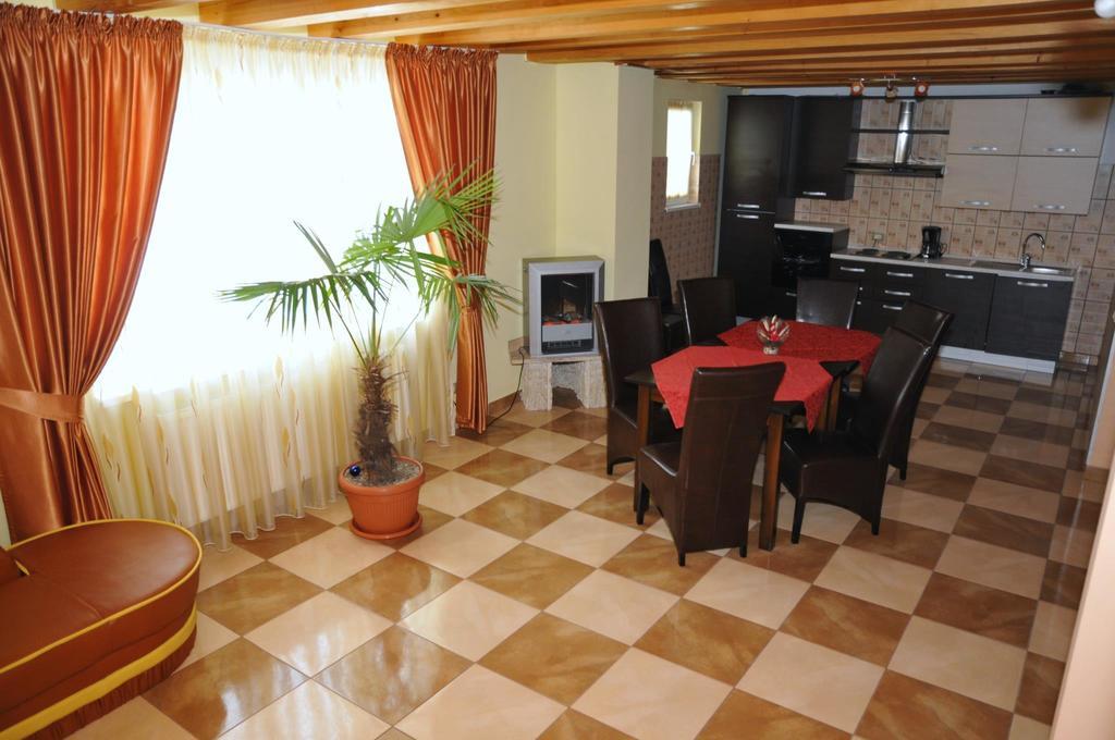 Pensiunea Lory Agarcia Exterior foto